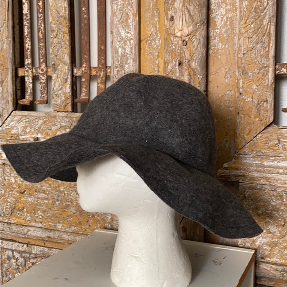 BEBE GRAY FELT WOOL FLOPPY HAT ONE SIZE NEW main image 4